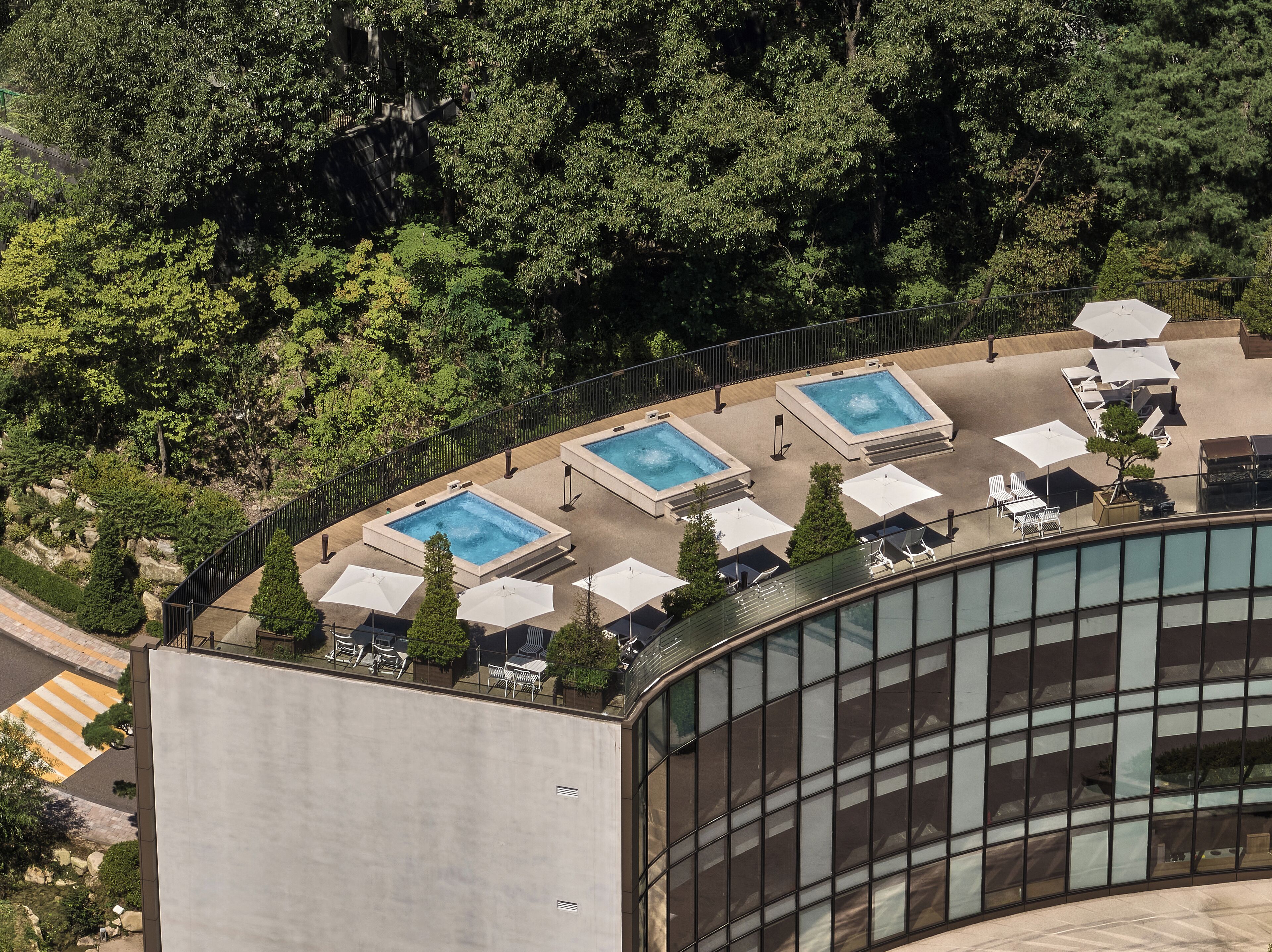 Indoor pool, outdoor pool
