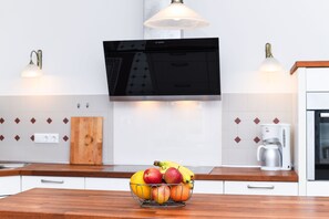 Køleskab, mikrobølgeovn, ovn, opvaskemaskine