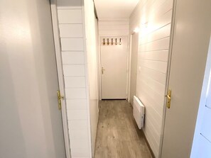 Interior - 3-room apartment with terrace, near slopes for 6 people (Mont-de-Lans)