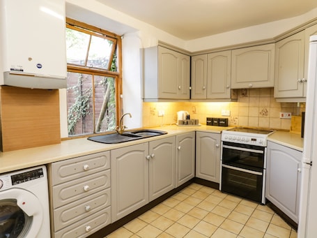 Cottage | Interior