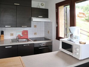 Fridge, microwave, dishwasher