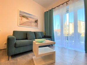 TV, stereo - Hello and welcome to Apartment Blauer Delfin! (Dangast)