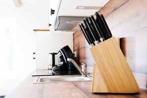 Kühlschrank, Ofen, Herdplatte, Geschirrspüler