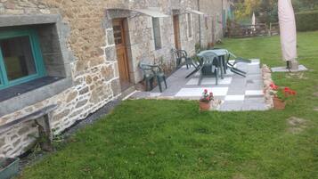 House, Multiple Beds | Property grounds