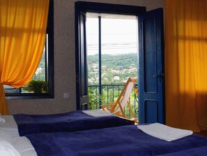 2 habitaciones, tabla de planchar con plancha y wifi gratis 