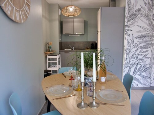 Apt. 50m du port de plaisance, Parking & Ascenseur