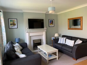 House, Multiple Beds | Living room