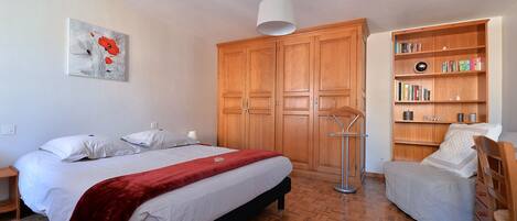 1 bedroom, iron/ironing board, travel crib, free WiFi