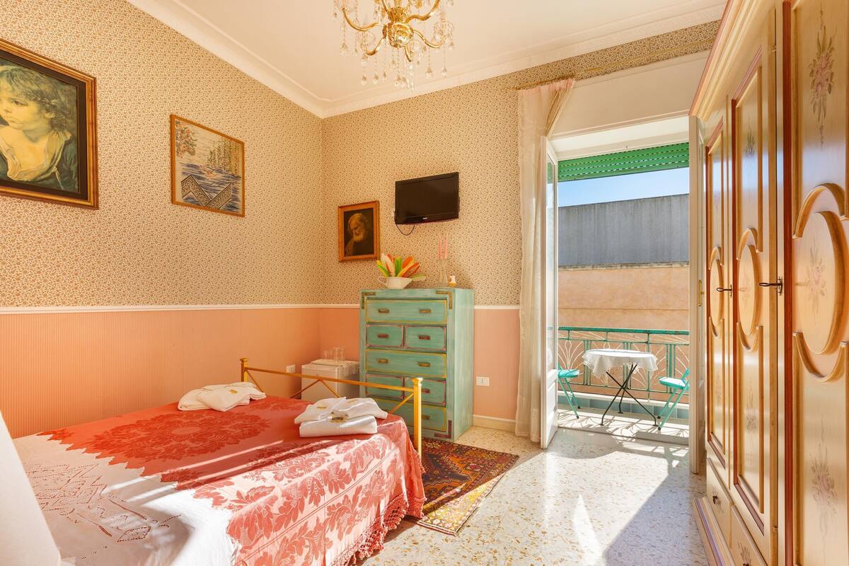 Room | 1 bedroom, WiFi (free)