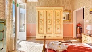 Unclassified image, 5 of 17, button - 2139 B&B Residenza Ducale - Camera Rosa (Taviano)
