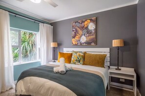 Superior Apartment, 3 Bedrooms, Partial Sea View, Oceanfront | Garden view - Seaside Apartment @ Perna Perna Umdloti (eMdloti)