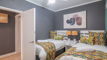 Superior Apartment, 3 Bedrooms, Partial Sea View, Oceanfront | 3 bedrooms, in-room safe, iron/ironing board, travel crib