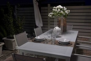 Outdoor dining - Trullo Orutra (Noci)