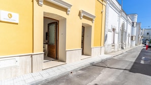 Exterior - 2413 Donna Fiora Antica Dimora Luxury - Suite Superior (Alliste)