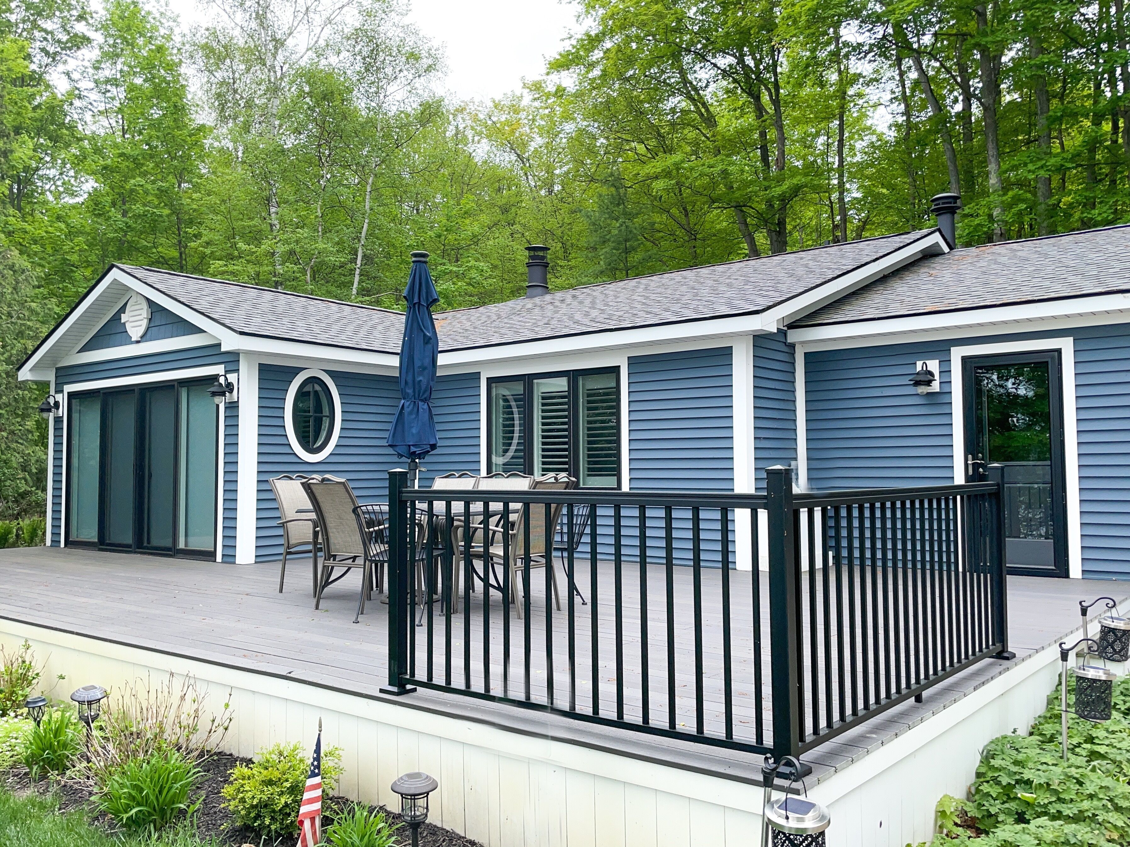 Boyne City, Lake Charlevoix, 4 bedrooms, 5 minutes from Boyne Mountain