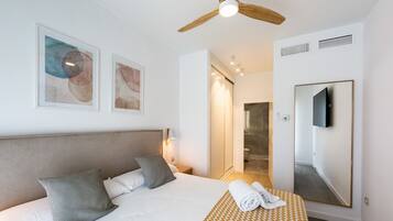 1 bedroom, in-room safe, iron/ironing board, travel cot