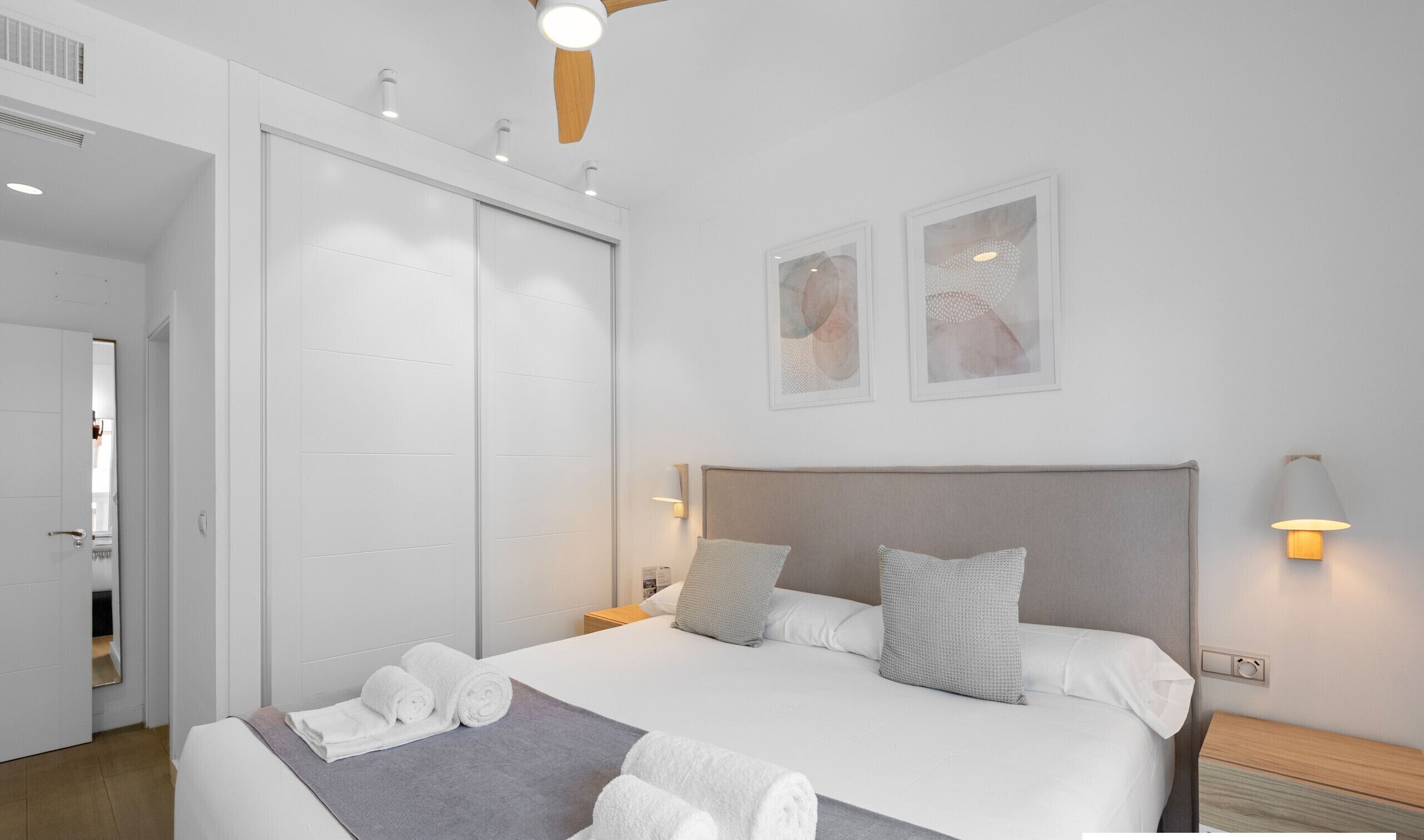 2 bedrooms, iron/ironing board, travel cot, free WiFi