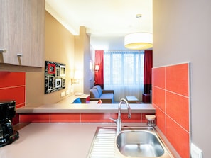 Select Comfort beds, in-room safe, desk, laptop workspace