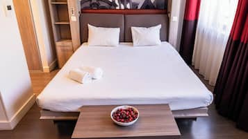 Colchones Select Comfort, caja fuerte, escritorio