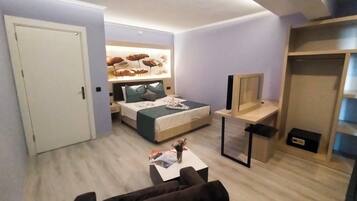 Jakuzili Suite Oda | 1 chambre, minibar, coffres-forts dans les chambres