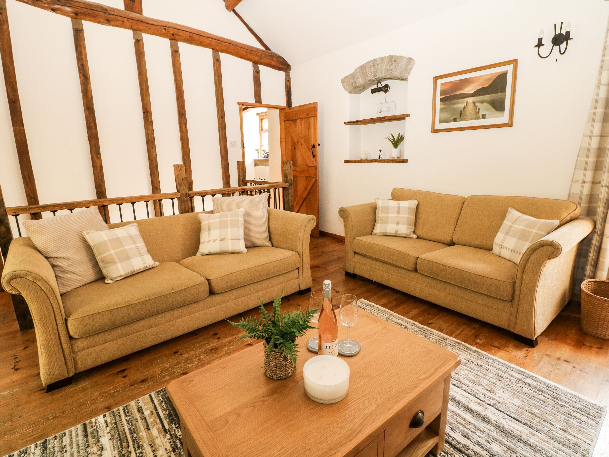 Cottage | Living room | TV