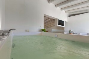 1 bedroom - 2364 Masseria Longa - Suite Queen con Vasca Idromassaggio (Otranto)