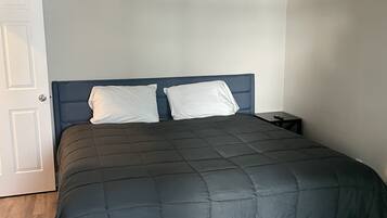 6 chambres, fer et planche à repasser, Wi-Fi gratuit, draps fournis