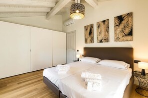 Deluxe-Apartment (UNITA 8)