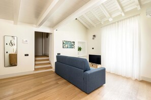 Business Apartment (UNITA 7) | Living area - Palazzo Odescalchi  (Como)