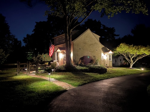 Bucks County Rustic Farmhouse Private Suite