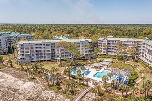 Exterior - Newly updated oceanfront villa with pool, hot tub, fitness center & more! (Hilton Head Island)