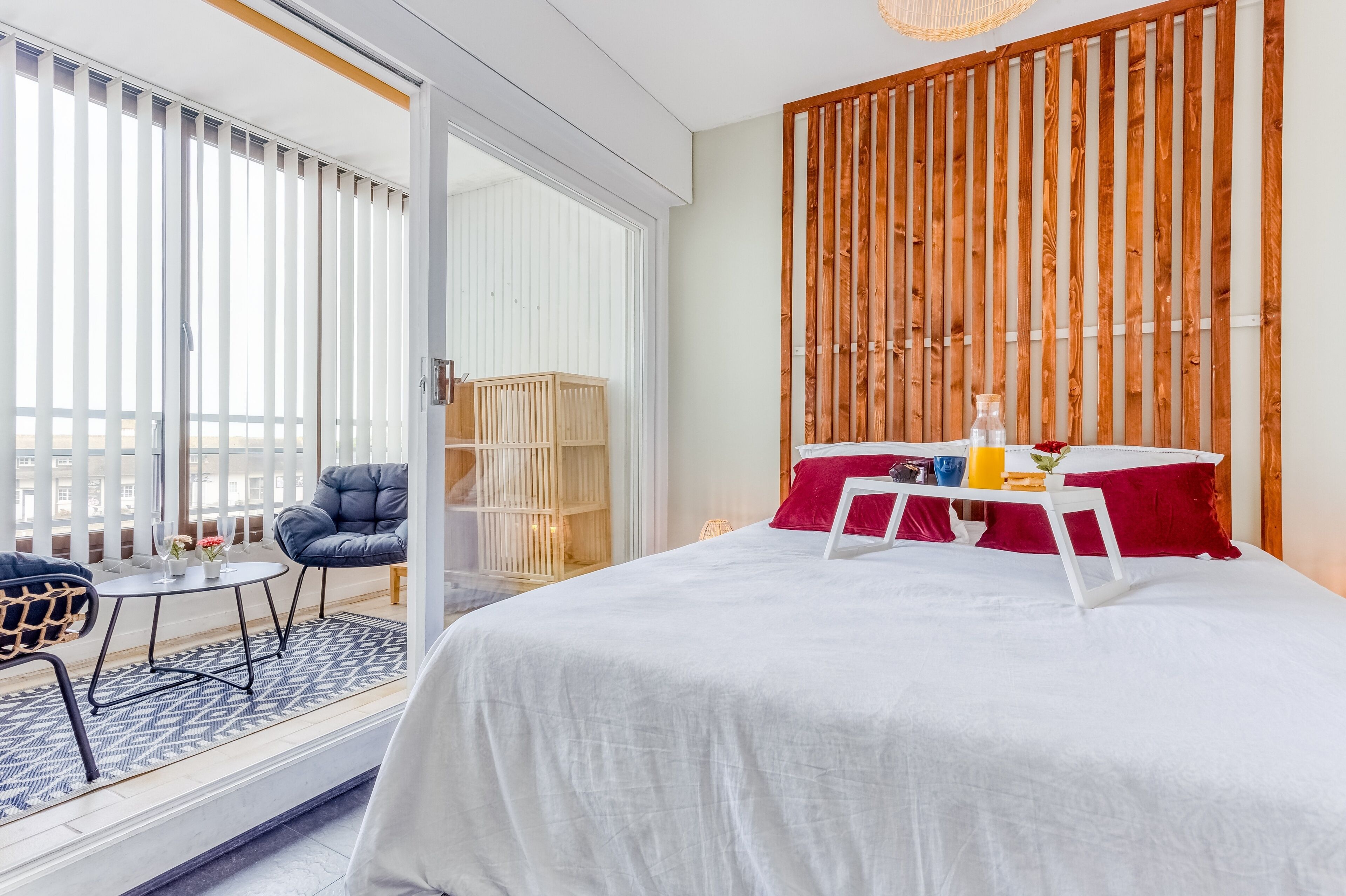 2 室のベッドルーム、WiFi (無料)