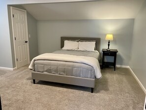 4 slaapkamers, een strijkplank/strijkijzer, wifi, beddengoed