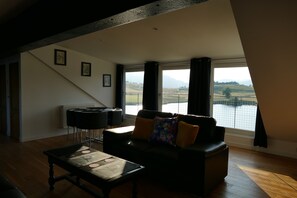 Interior - The Annexe at Loch View Farm will take your breath away (Crieff)
