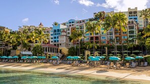 Am Strand, Liegestühle, Strandtücher
