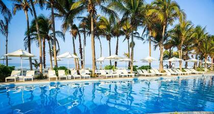 Mayan Palace Acapulco México