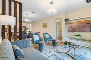 TV - 3 Bedrooms / 2 Bathroom Champions Gate (1187 DL) (Davenport)