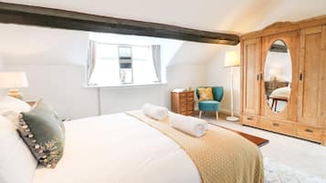 Cottage | 5 bedrooms, individually decorated, individually furnished, free WiFi