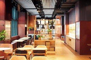 Der serveres aftensmad