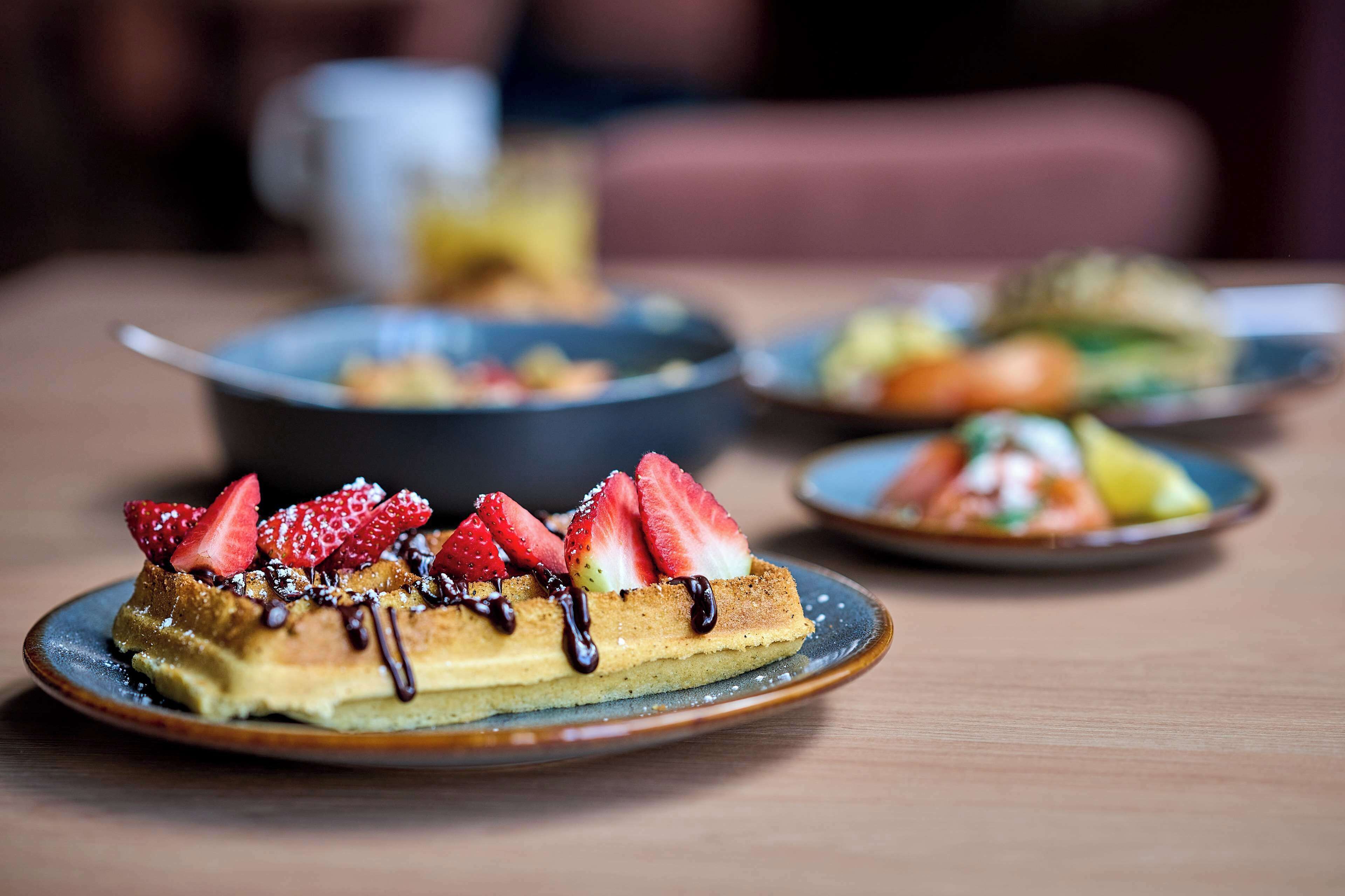 Frokostbuffé hver dag (mot et tillegg)