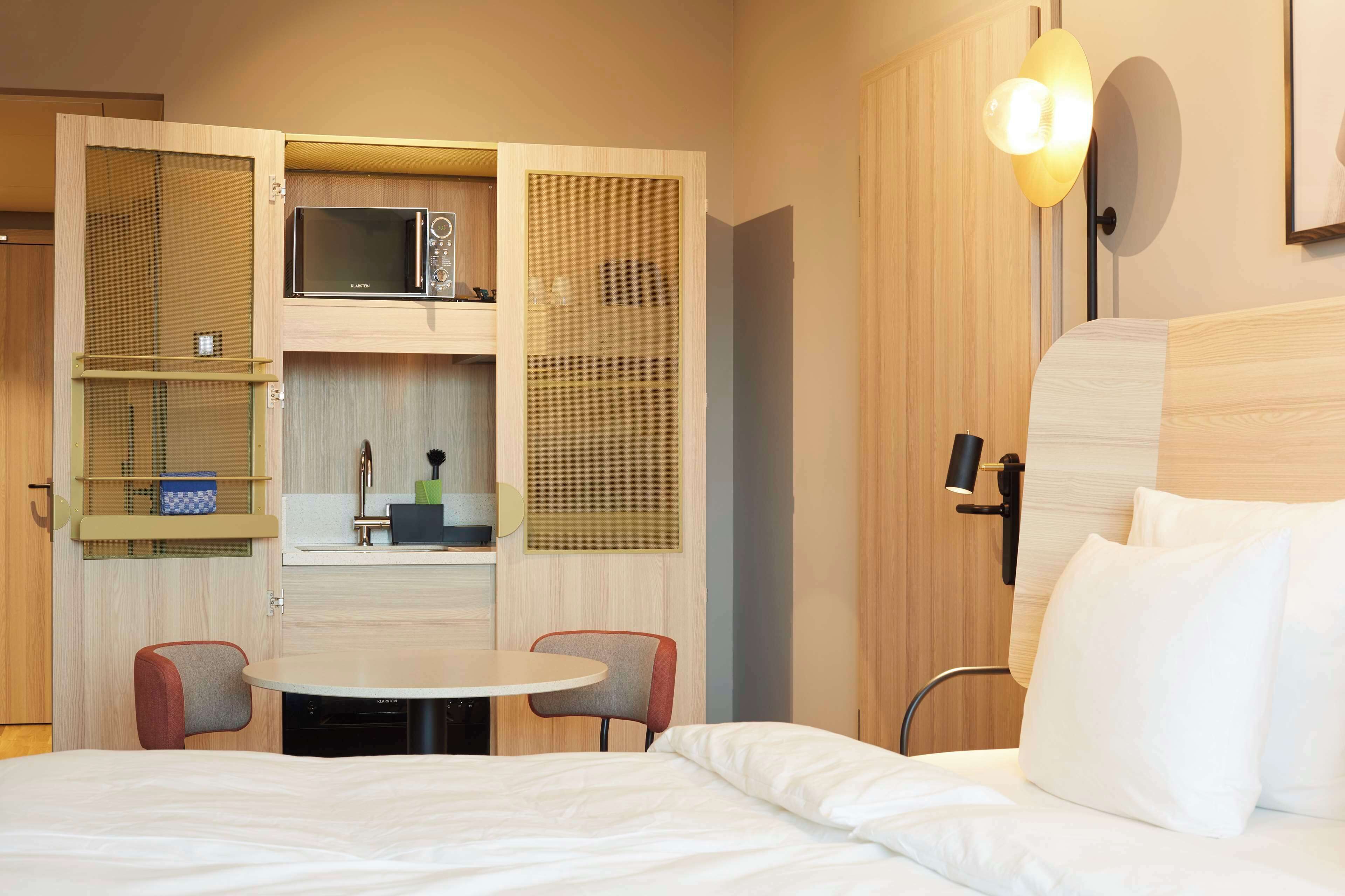 Standard Room, Kitchenette | Hypo-allergenic bedding available, blackout drapes, soundproofing