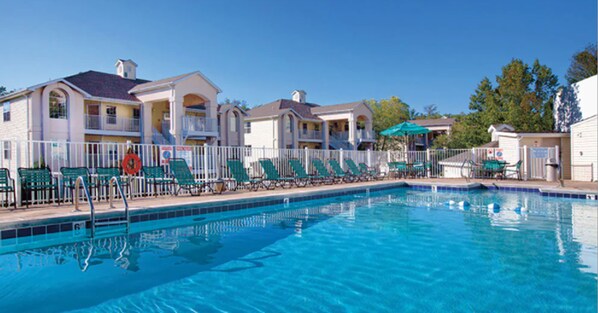 Indoor pool, outdoor pool