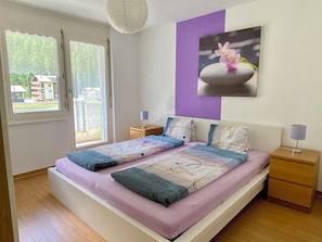 2 bedrooms, free internet