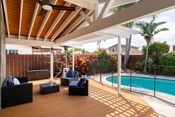 Outdoor pool, a heated pool