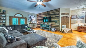 TV, fireplace, foosball - 44 Gathering Place (Hot Tub) 44 Golf View Rd: 6 BR, 4.5 BA Cabin / Bungalow in Maggie Valley, Sleeps 14 (Maggie Valley)