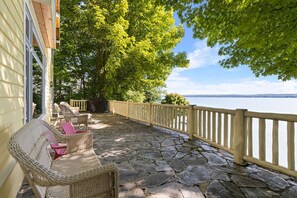 Property grounds - Lakefront Torch Lake Home - Cottage Feel w/ 5 BR and Over 4K Sq Ft, Private Dock (Kewadin)