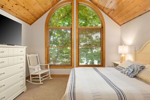 5 bedrooms, iron/ironing board, free WiFi, bed sheets - Lakefront Torch Lake Home - Cottage Feel w/ 5 BR and Over 4K Sq Ft, Private Dock (Kewadin)