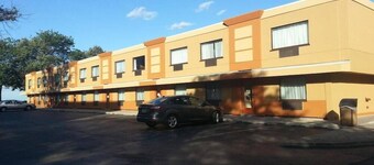 Chicago Lake Shore Hotel