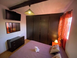 3 Schlafzimmer, Bügeleisen/Bügelbrett, Reisekinderbett, WLAN