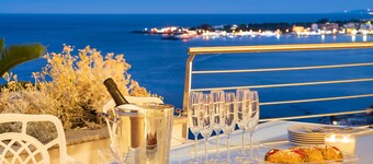 Luxury villa with pool, sea view, 20 pax, Giardini Naxos, Sicily